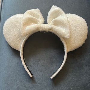 Bibbidi Bobbidi Brooke Minnie Ears White Sequin